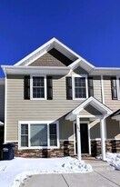1079 Bluemoon Dr in Harrisonburg, VA - Building Photo
