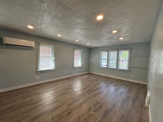428 N 10th Ave in Pocatello, ID - Building Photo - Building Photo