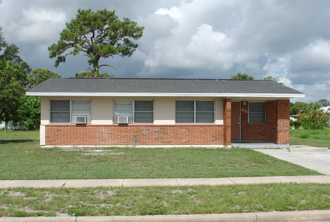 611 Johnson St in Cocoa, FL - Building Photo