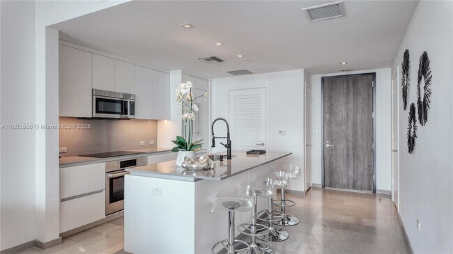 property at 68 SE 6th St