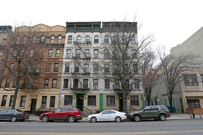 315 W 116th St in New York, NY - Foto de edificio - Building Photo