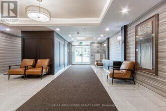 125-125 Shoreview Pl in Hamilton, ON - Building Photo - Building Photo