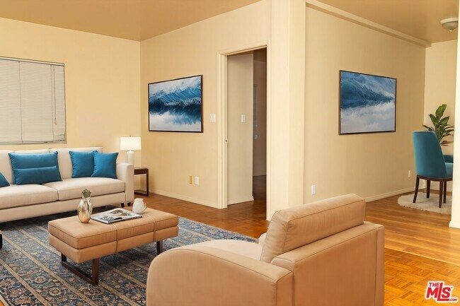 property at 642 N La Jolla Ave