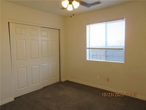 2406 Crozier Ave in Kingman, AZ - Building Photo - Building Photo