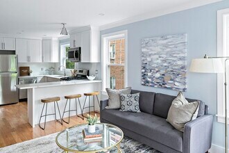 650 Hyde Park Ave in Boston, MA - Building Photo - Building Photo