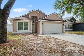 131 Andrews Rd, Unit 512 in Sanford, FL - Building Photo - Building Photo