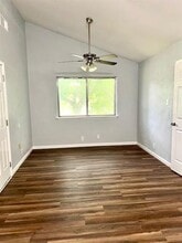 302 Lakewood Dr in Waxahachie, TX - Building Photo - Building Photo