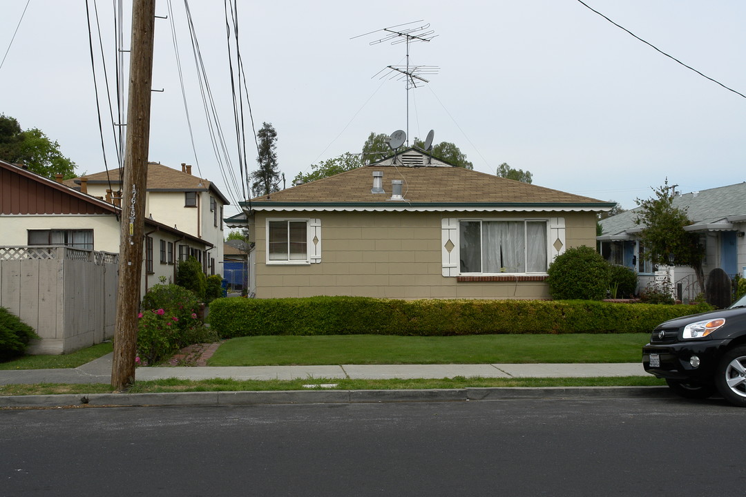 532 Madison Ave in Redwood City, CA - Building Photo