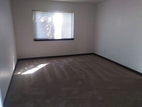 755 Inland Cir in Naperville, IL - Building Photo - Building Photo