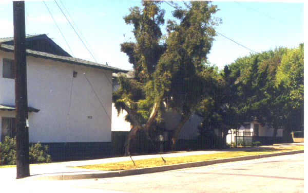 415 N Monte Vista Ave in San Dimas, CA - Building Photo