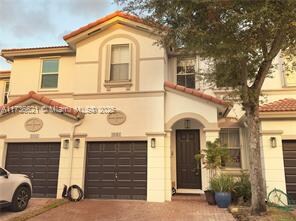 8143 NW 107th Path in Miami, FL - Building Photo - Building Photo