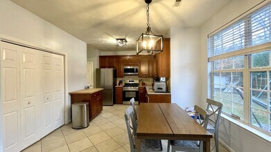 2248 Ships Crossing in Chesapeake, VA - Building Photo - Building Photo