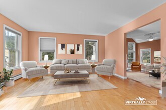 43 Cardinal Way in Shelburne, VT - Foto de edificio - Building Photo
