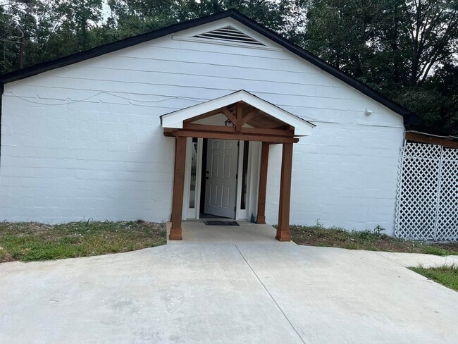 1716 GA-85 in Fayetteville, GA - Building Photo - Building Photo