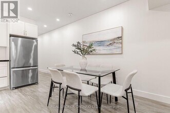 1088 Avenue Rd in Toronto, ON - Building Photo - Building Photo