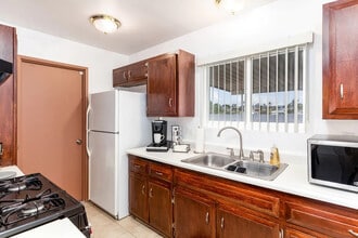 2291 Flushing Dr in San Diego, CA - Building Photo - Building Photo