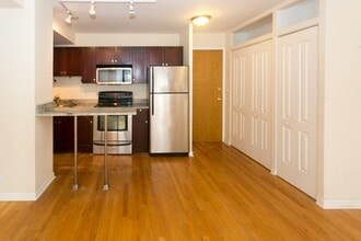 4180 N Marine Dr in Chicago, IL - Building Photo - Building Photo