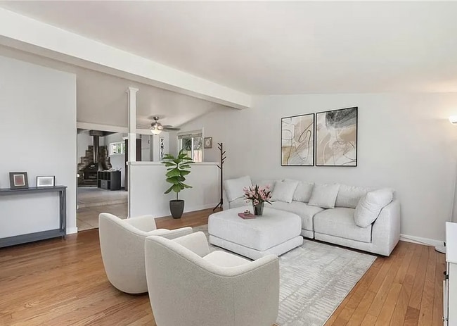 1229 S Kilson Dr in Santa Ana, CA - Building Photo - Building Photo