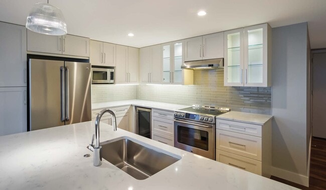 Park Towne Place Apartments photo'