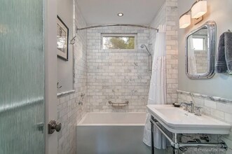 1505 Robinson Ave in San Diego, CA - Foto de edificio - Building Photo