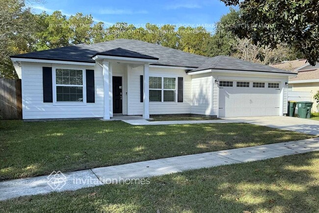 property at 2648 Kersey Dr W