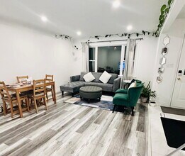 878 Upper Ottawa St in Hamilton, ON - Building Photo - Building Photo