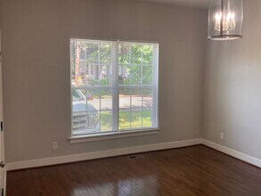 1814 15th Ave N in Nashville, TN - Building Photo - Building Photo