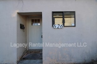 626 N Church St in Hazleton, PA - Building Photo