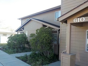 610 N Newton St in Williams, AZ - Foto de edificio - Building Photo