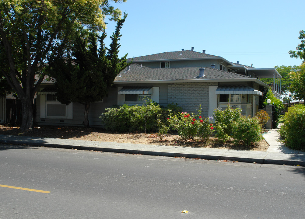 885 Bing Dr in Santa Clara, CA - Building Photo