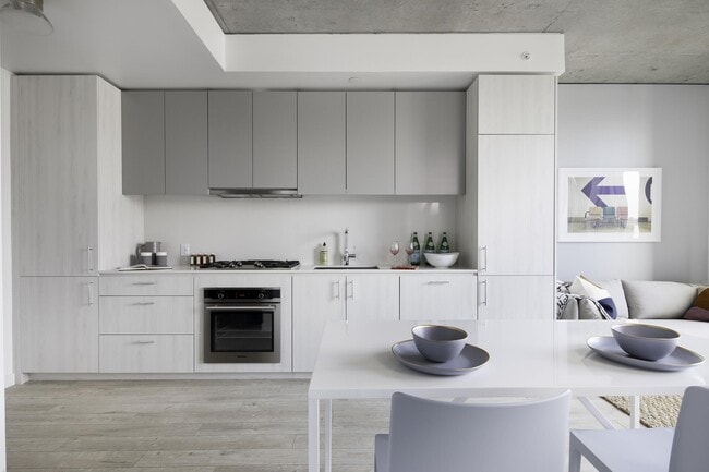 5 MLK in Portland, OR - Building Photo - Building Photo