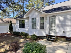 245 Woodgreen Dr in Aberdeen, NC - Building Photo - Building Photo