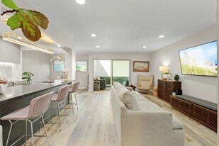 4610 Park Granada in Calabasas, CA - Building Photo