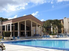 14321 N Kendall Dr, Unit 210F in Miami, FL - Building Photo