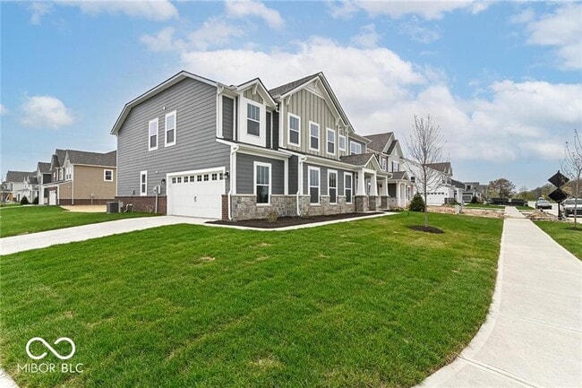 2165 Davis Dr in Westfield, IN - Building Photo - Building Photo