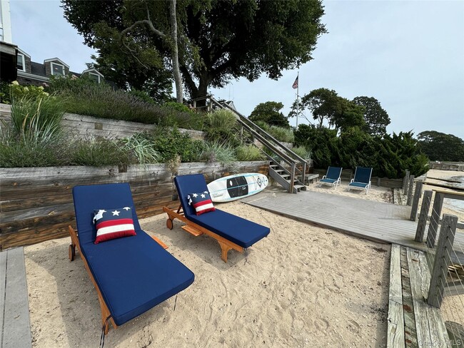 1429 Peconic Bay Blvd in Jamesport, NY - Building Photo - Building Photo