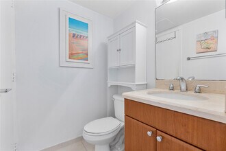 1900 S Ocean Blvd in Pompano Beach, FL - Building Photo - Building Photo