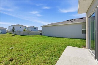 5670 Nispero Wy, Unit 246 in Kissimmee, FL - Building Photo - Building Photo