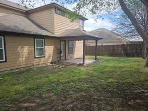 8602 Chickasaw Bluff in Converse, TX - Building Photo - Building Photo
