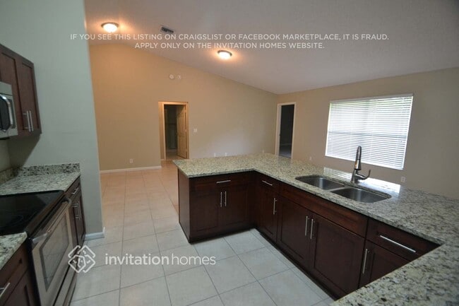 1776 Shower Tree Way in Wellington, FL - Building Photo - Building Photo