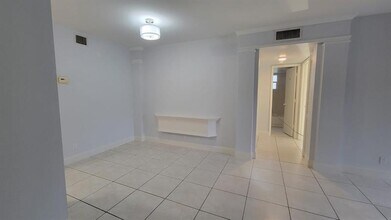 313 Gardens Dr in Pompano Beach, FL - Building Photo - Building Photo