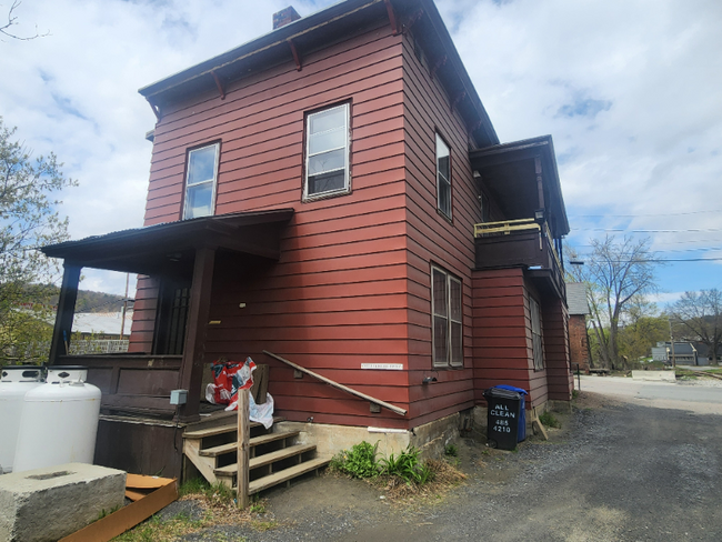 property at 4 Blackwell St