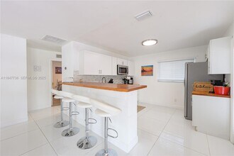 1453 NW 10th St in Dania Beach, FL - Building Photo - Building Photo