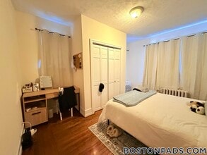 452 Park Dr, Unit 4 in Boston, MA - Building Photo - Building Photo