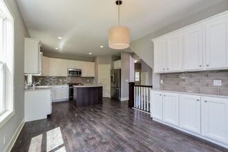 6980 Kalamazoo Ave SE in Caledonia, MI - Building Photo - Building Photo