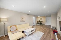 2601 Bellefontaine photo'