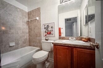 10545 Shady Falls Ct in Riverview, FL - Foto de edificio - Building Photo