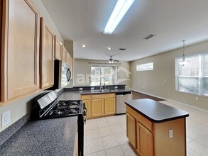 6243 Blue Runner Ct in Lakewood Ranch, FL - Foto de edificio - Building Photo