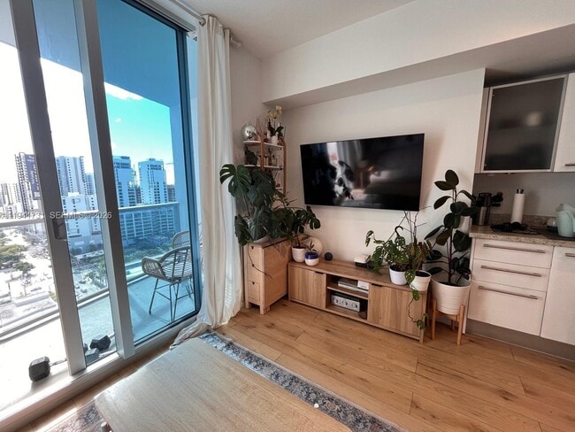 property at 185 SW 7th St