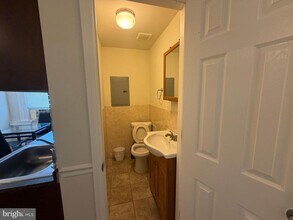 7105 Rising Sun Ave in Philadelphia, PA - Foto de edificio - Building Photo